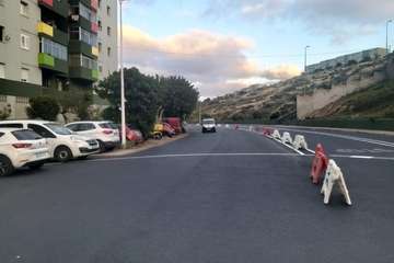 La calle de Manuel Alemán recobra el doble sentido tras el acuerdo entre el Gobierno de Telde y vecinos/TA.